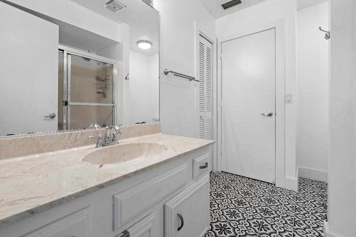 4316 S Ocean #2s Highland Beach, FL 33487