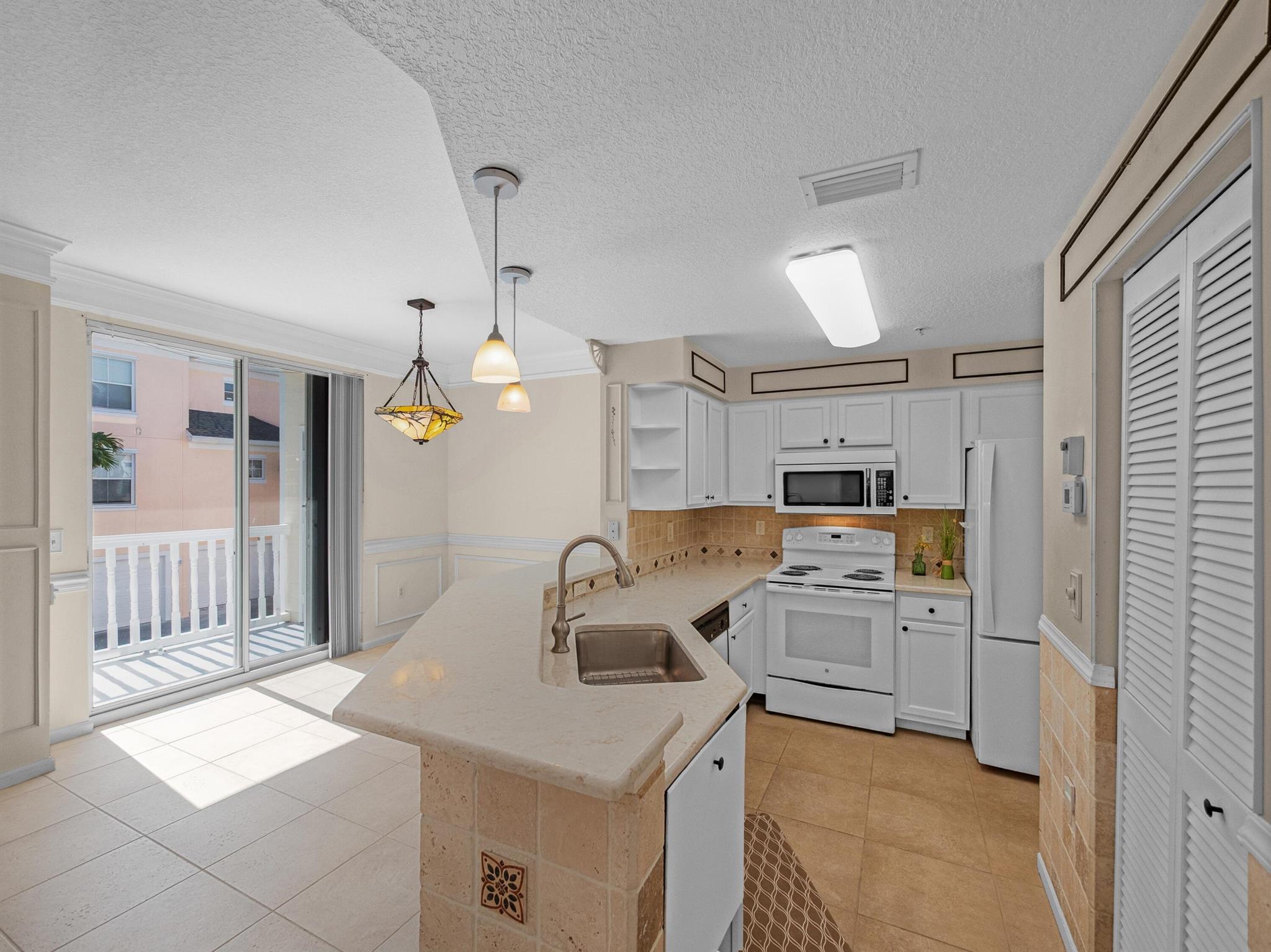 155 Galicia Way #206 Jupiter, FL 33458