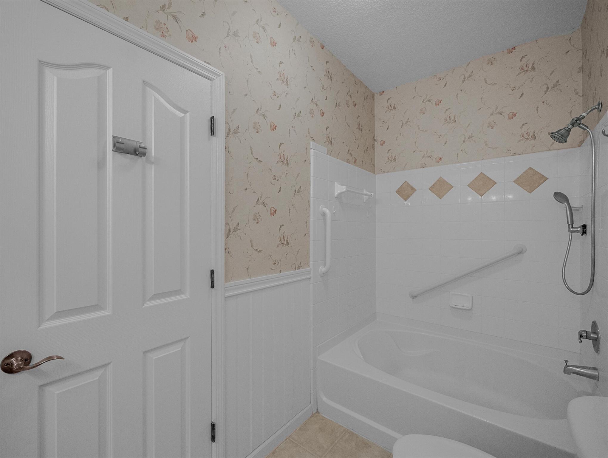 155 Galicia Way #206 Jupiter, FL 33458