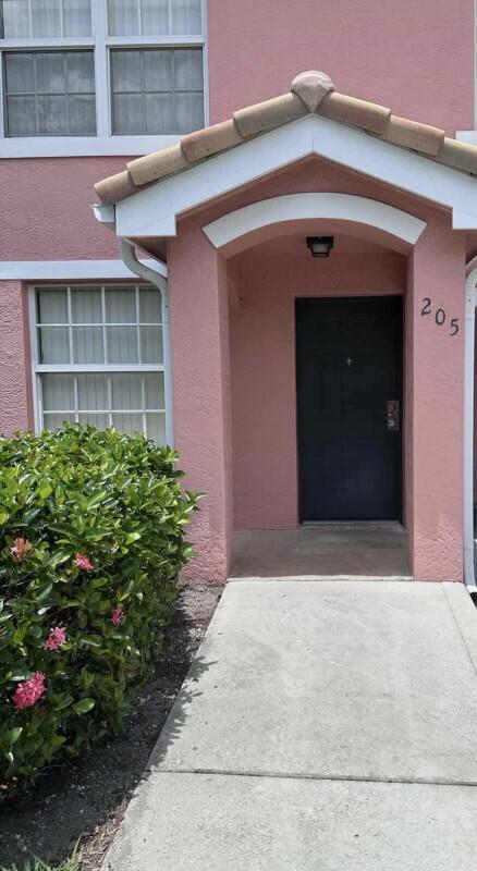 162 SW Peacock Blvd #205