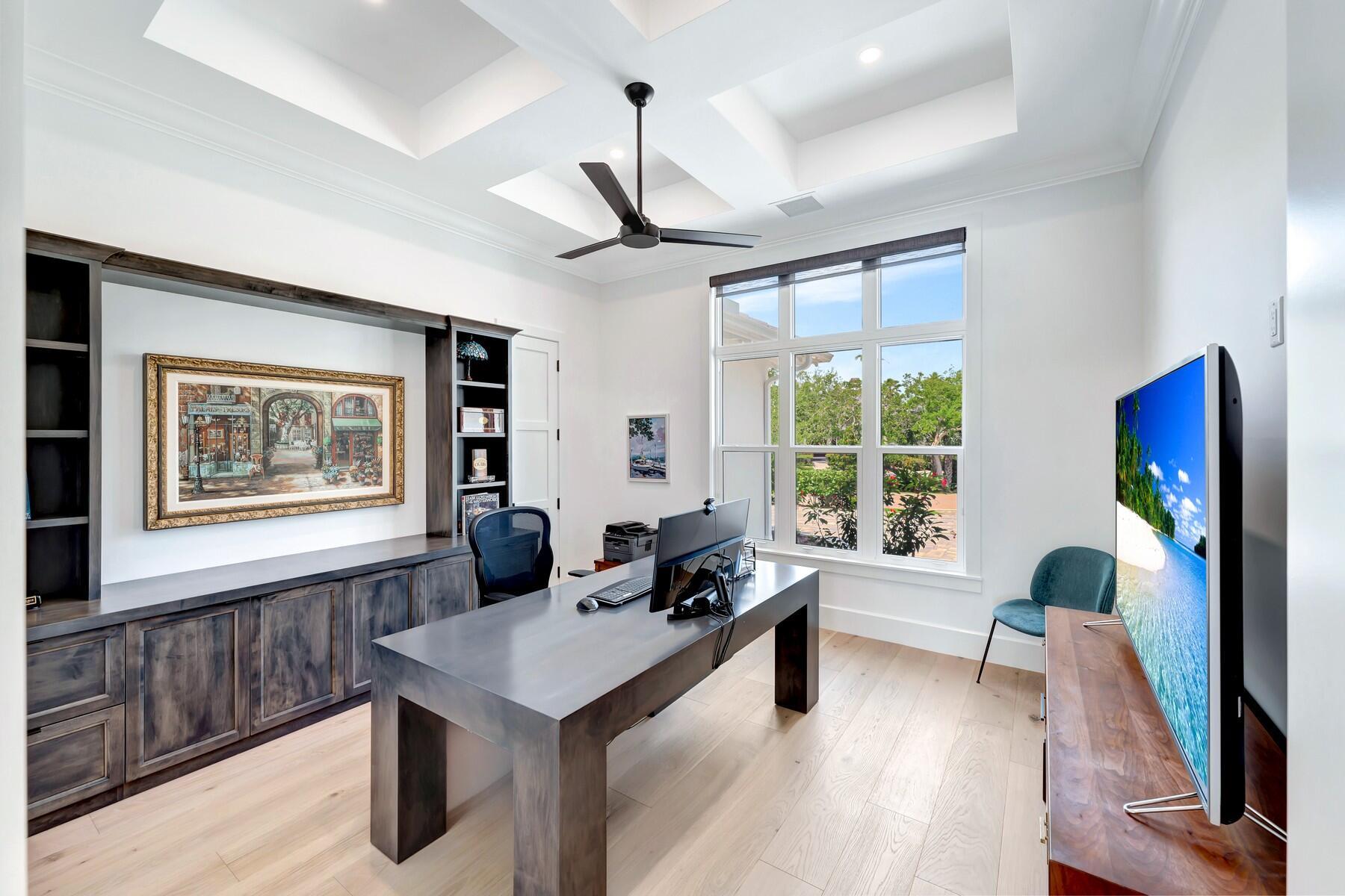 201 Shores Dr Vero Beach, FL 32963