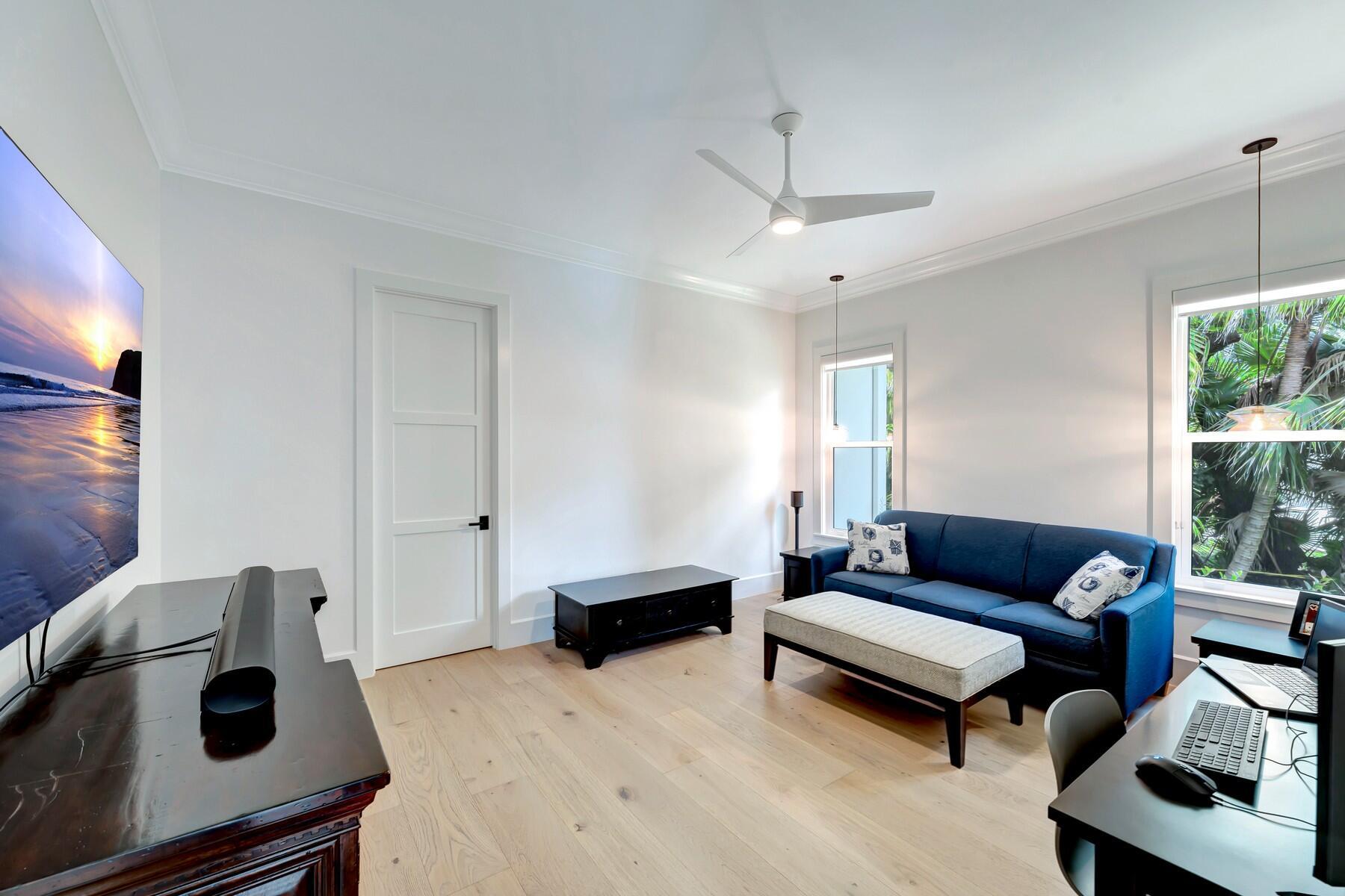 201 Shores Dr Vero Beach, FL 32963