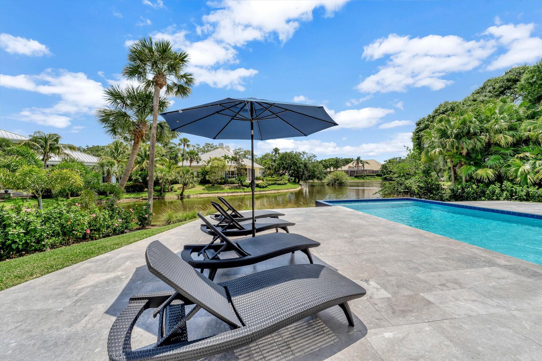 201 Shores Dr Vero Beach, FL 32963