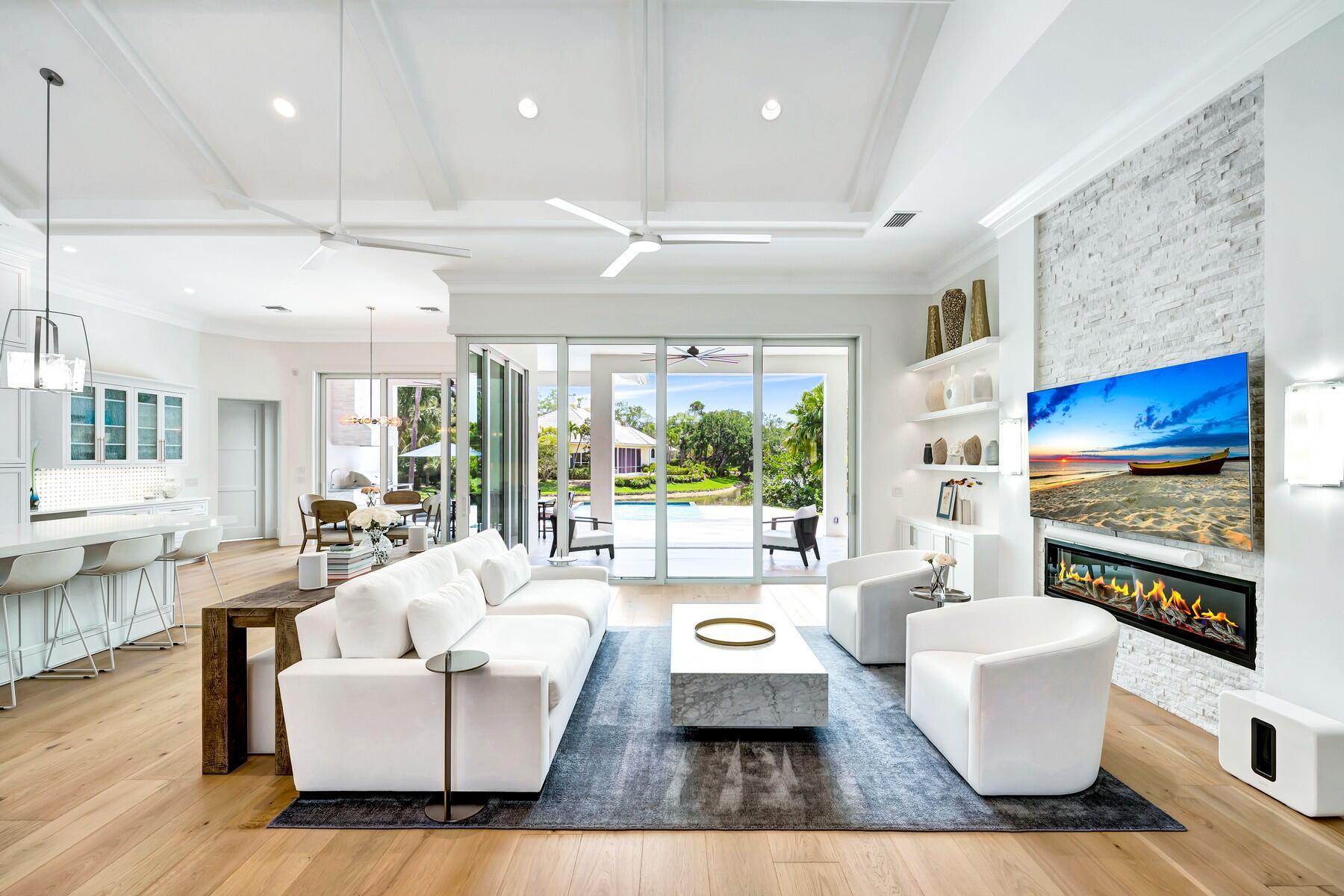 201 Shores Dr Vero Beach, FL 32963