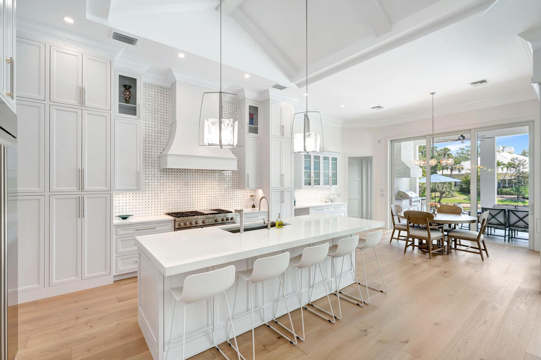 201 Shores Dr Vero Beach, FL 32963