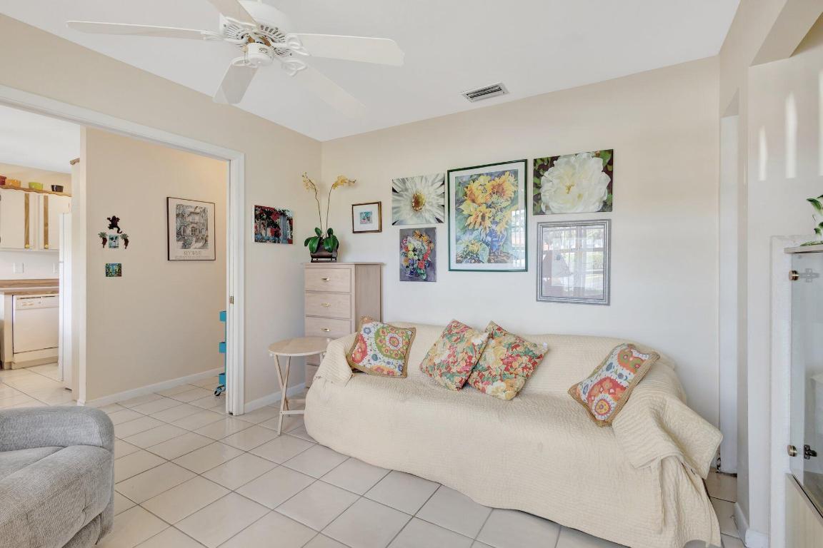 5200 Privet B #B Delray Beach, FL 33484