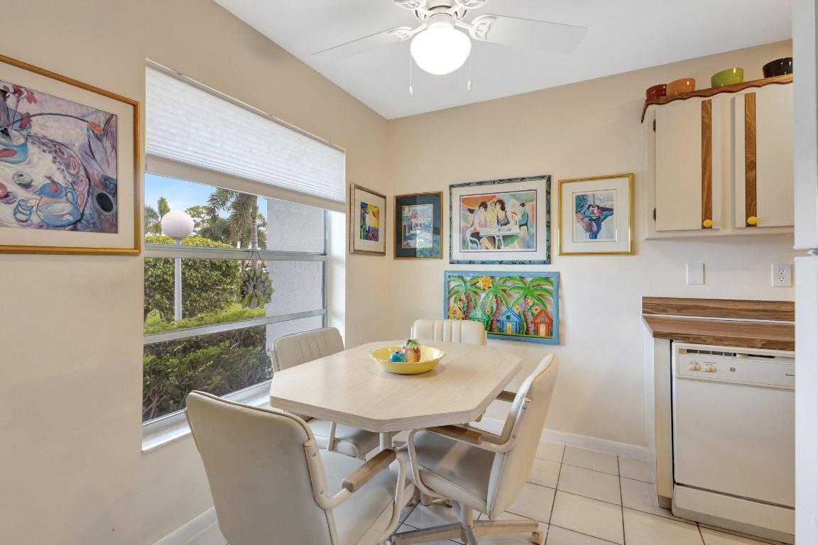 5200 Privet B #B Delray Beach, FL 33484