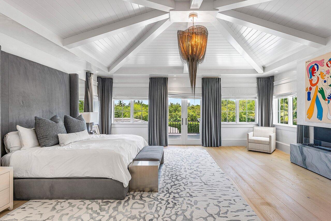 1162 Banyan Estates Dr North Palm Beach, FL 33408