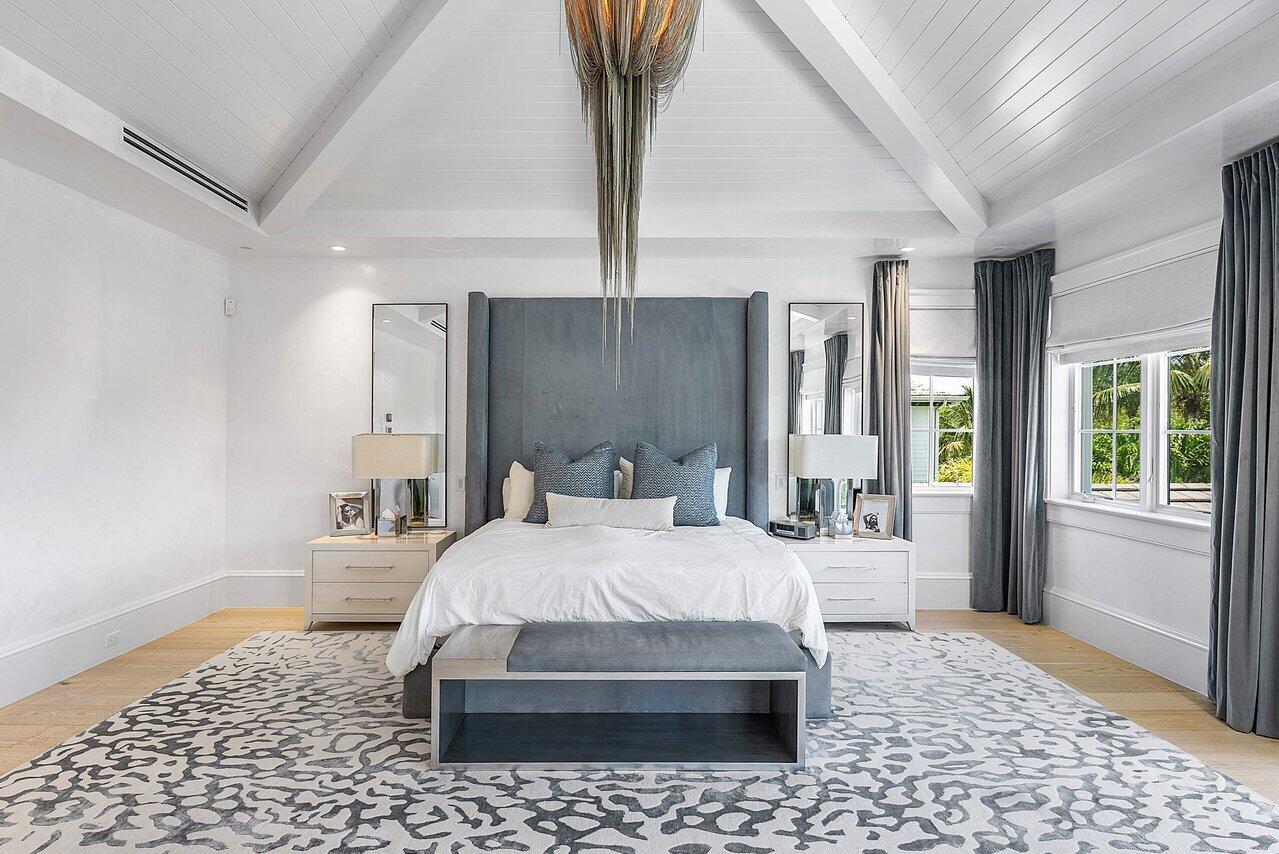 1162 Banyan Estates Dr North Palm Beach, FL 33408