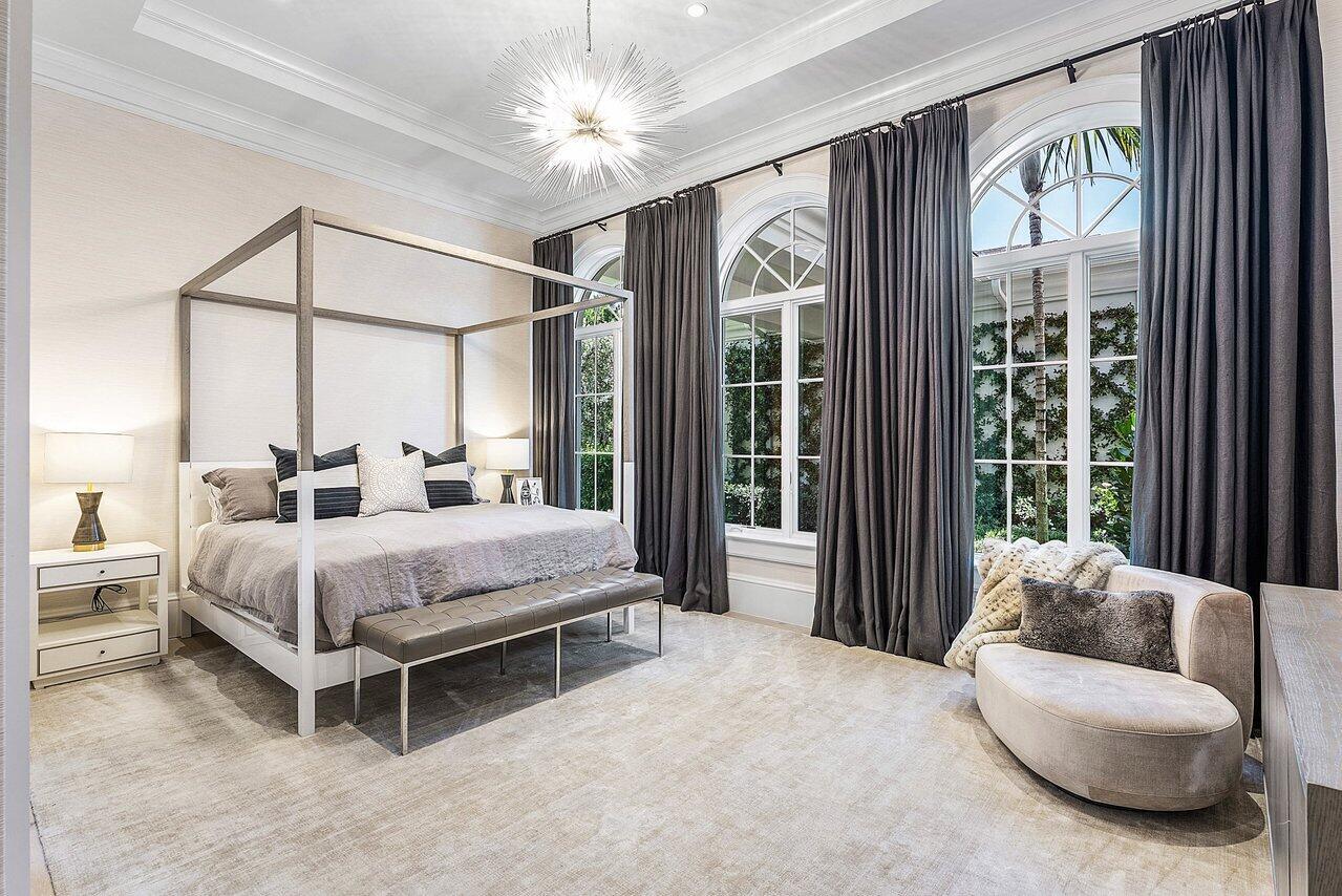 1162 Banyan Estates Dr North Palm Beach, FL 33408