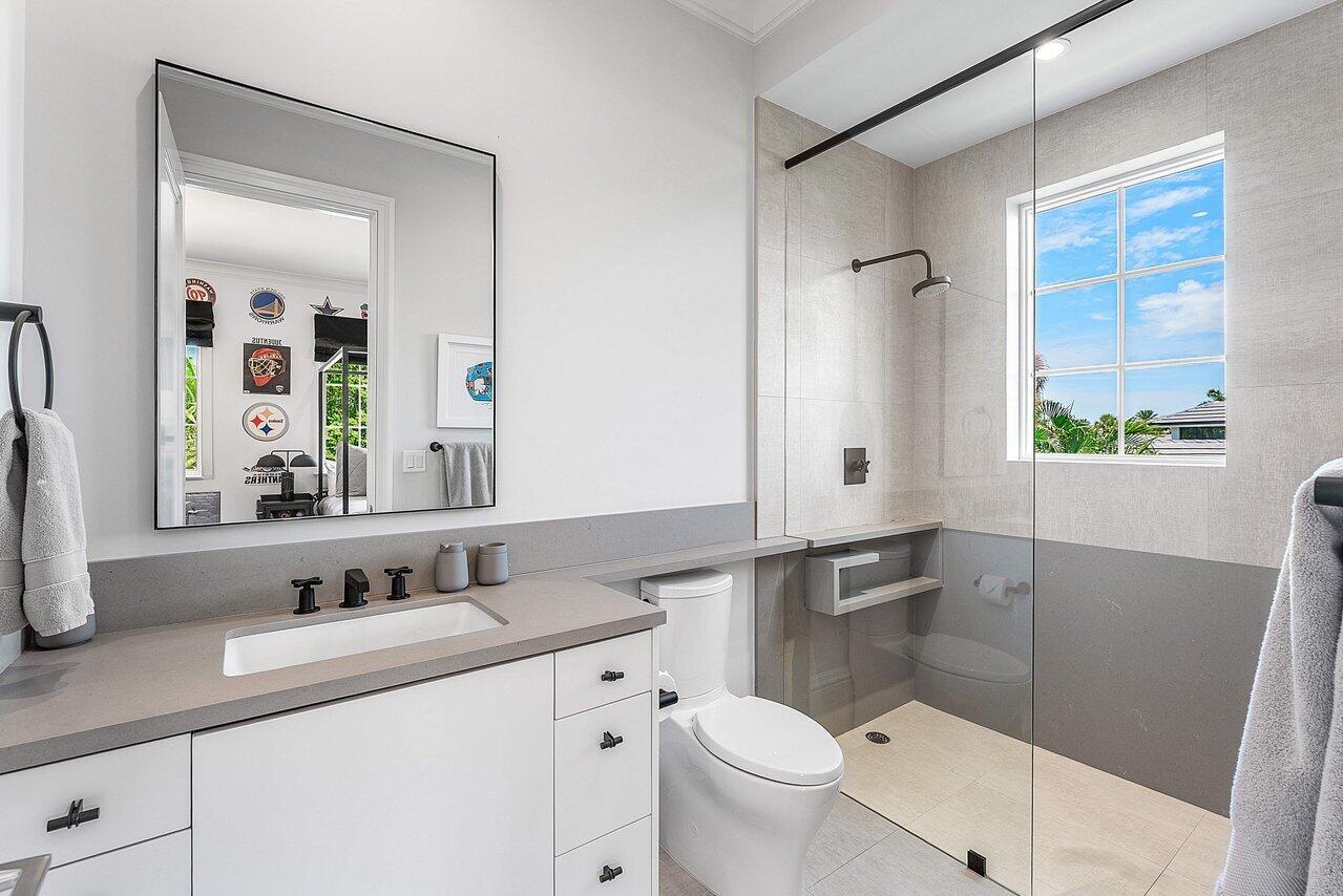 1162 Banyan Estates Dr North Palm Beach, FL 33408