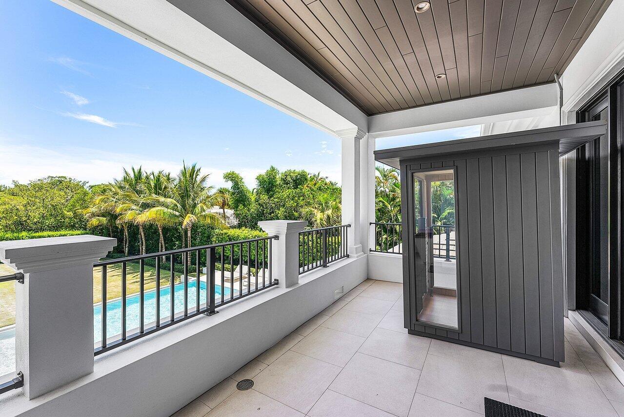 1162 Banyan Estates Dr North Palm Beach, FL 33408