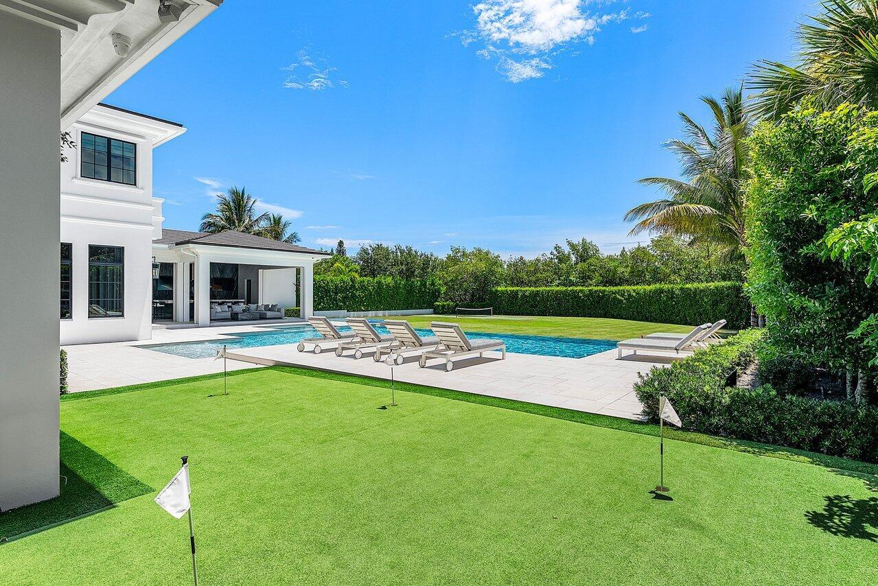 1162 Banyan Estates Dr North Palm Beach, FL 33408