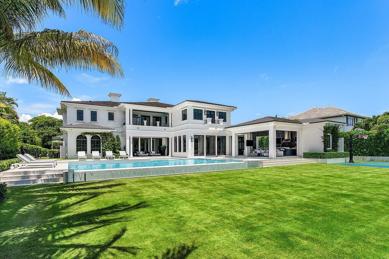 1162 Banyan Estates Dr North Palm Beach, FL 33408