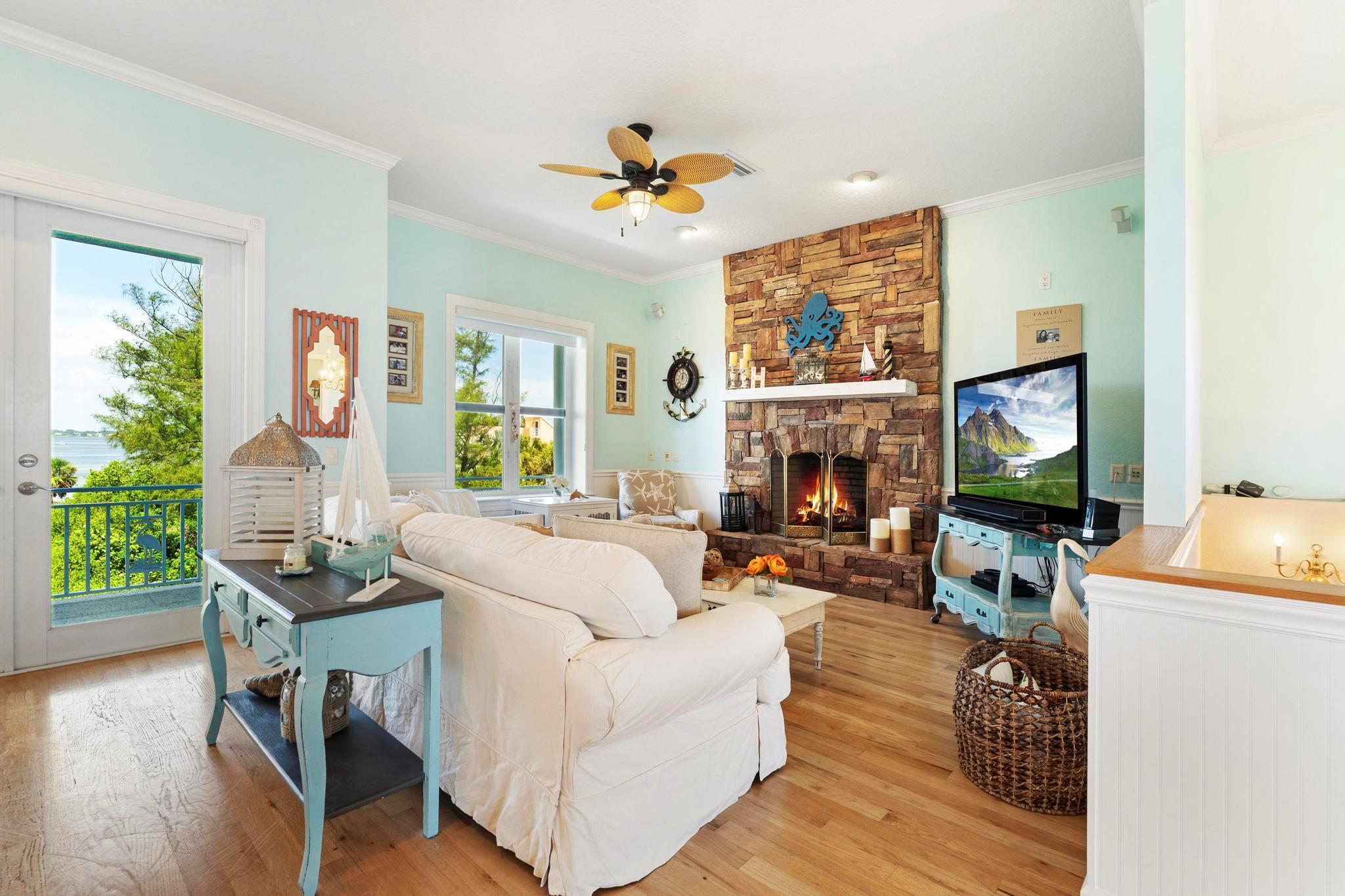1334 SE Macarthur Blvd Stuart, FL 34996 1334 SE Macarthur Blvd Stuart, FL 34996