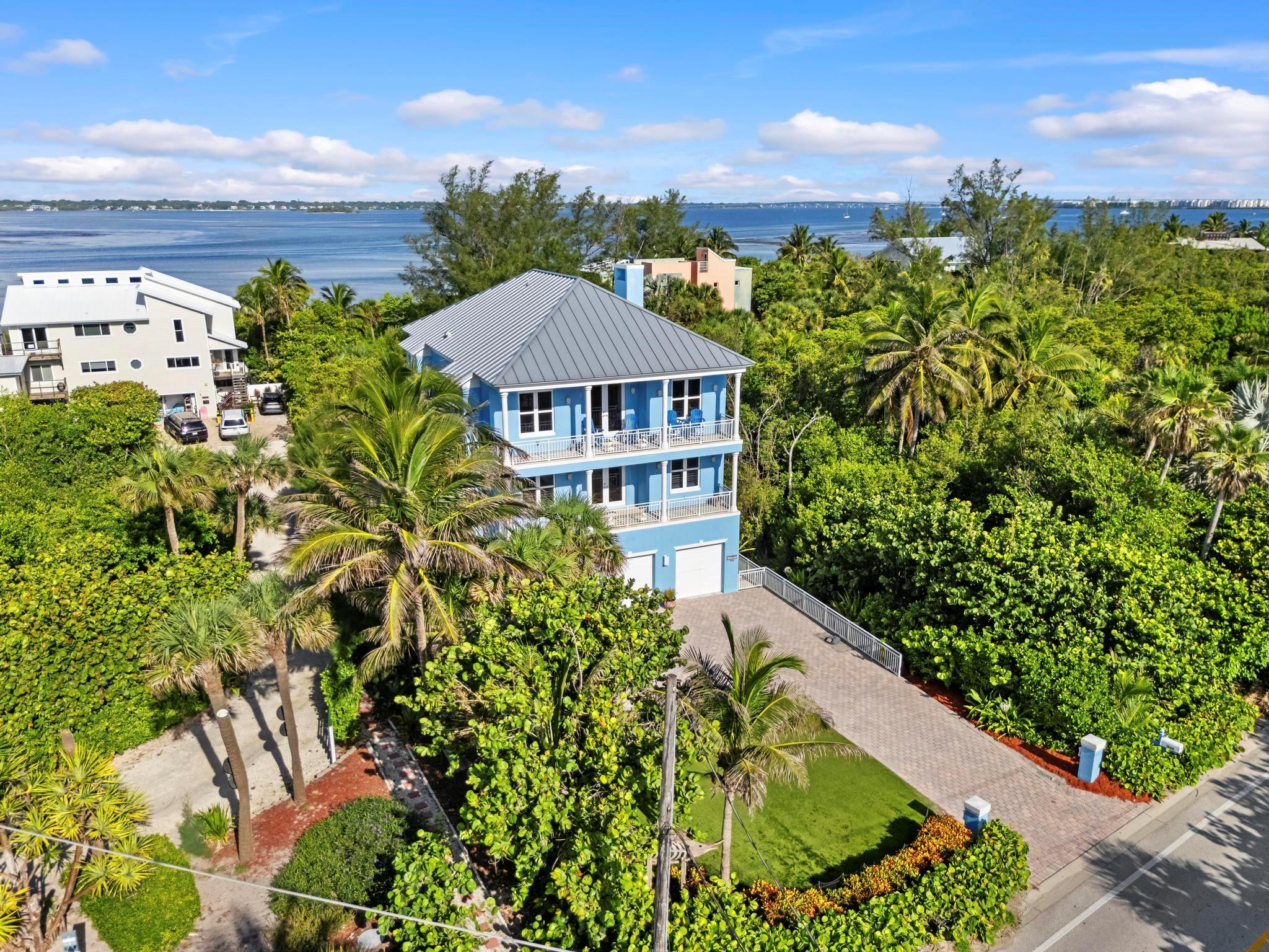 1334 SE Macarthur Blvd Stuart, FL 34996 1334 SE Macarthur Blvd Stuart, FL 34996