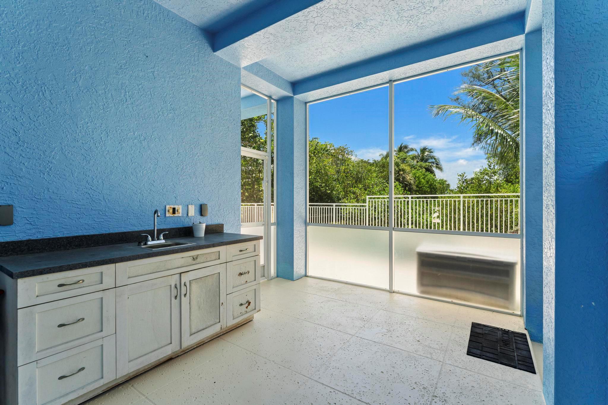 1334 SE Macarthur Blvd Stuart, FL 34996 1334 SE Macarthur Blvd Stuart, FL 34996