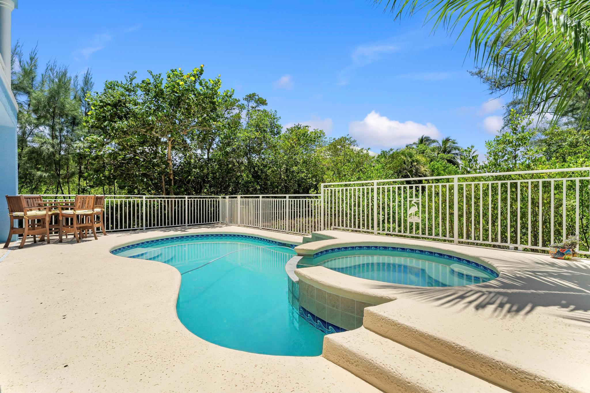 1334 SE Macarthur Blvd Stuart, FL 34996 1334 SE Macarthur Blvd Stuart, FL 34996