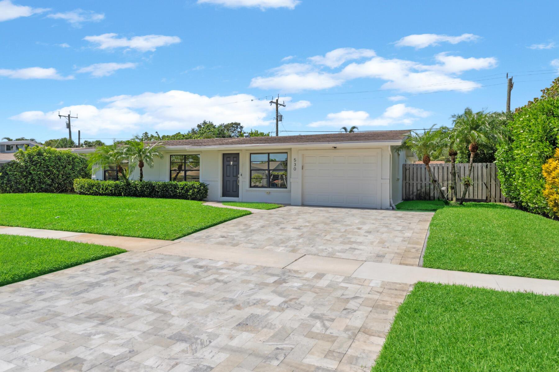 530 Heron Dr
