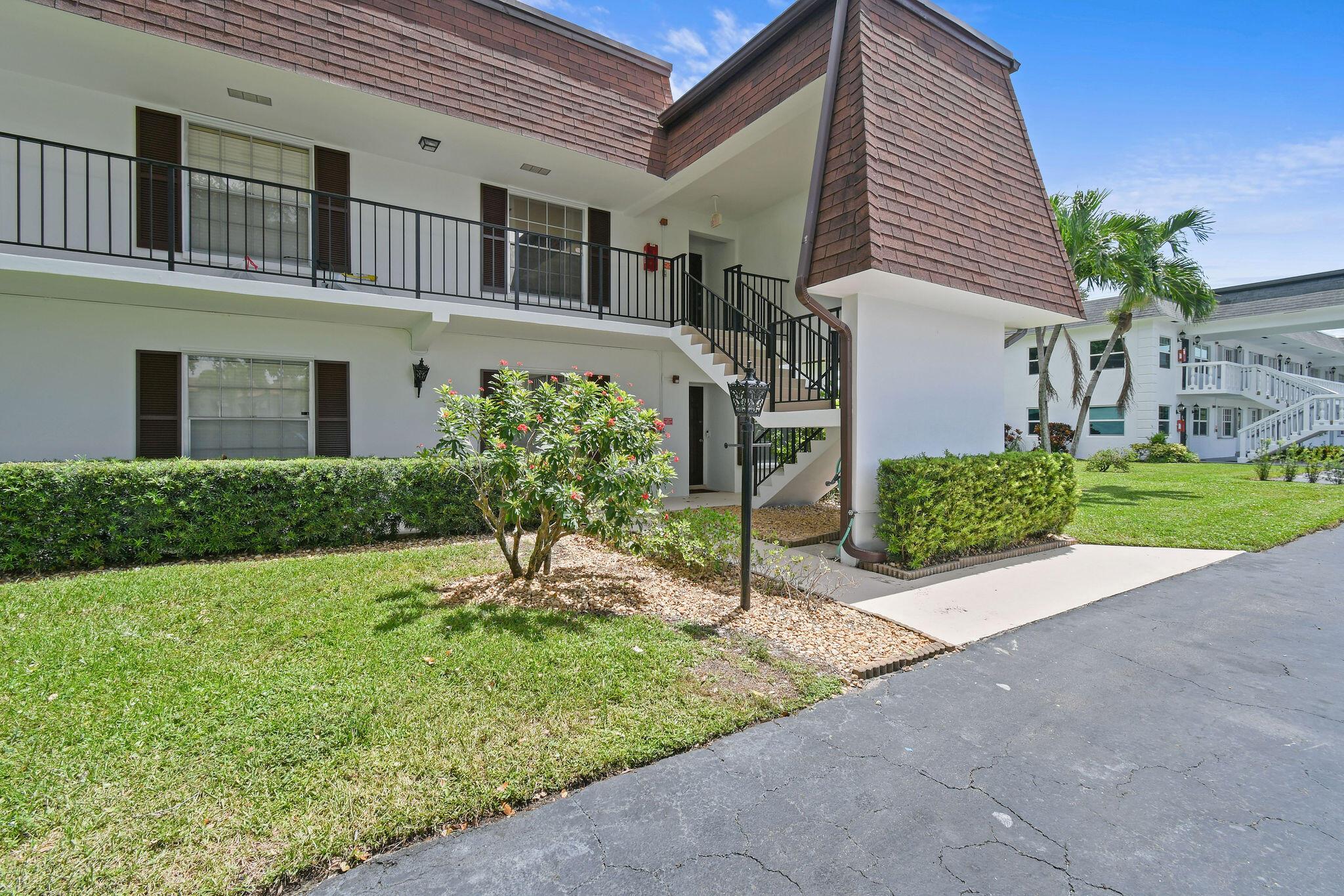 10040 Meridian Way #206