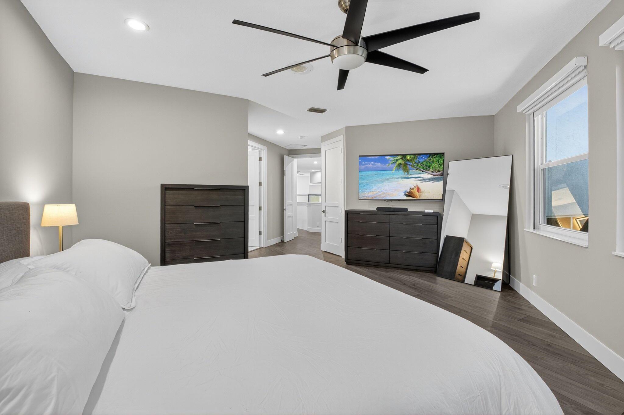 6529 NW 40th Ct Boca Raton, FL 33496