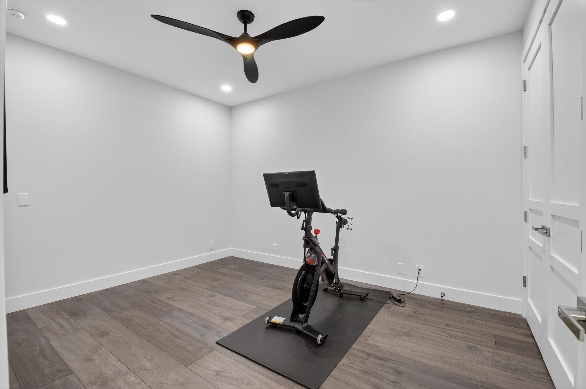 6529 NW 40th Ct Boca Raton, FL 33496