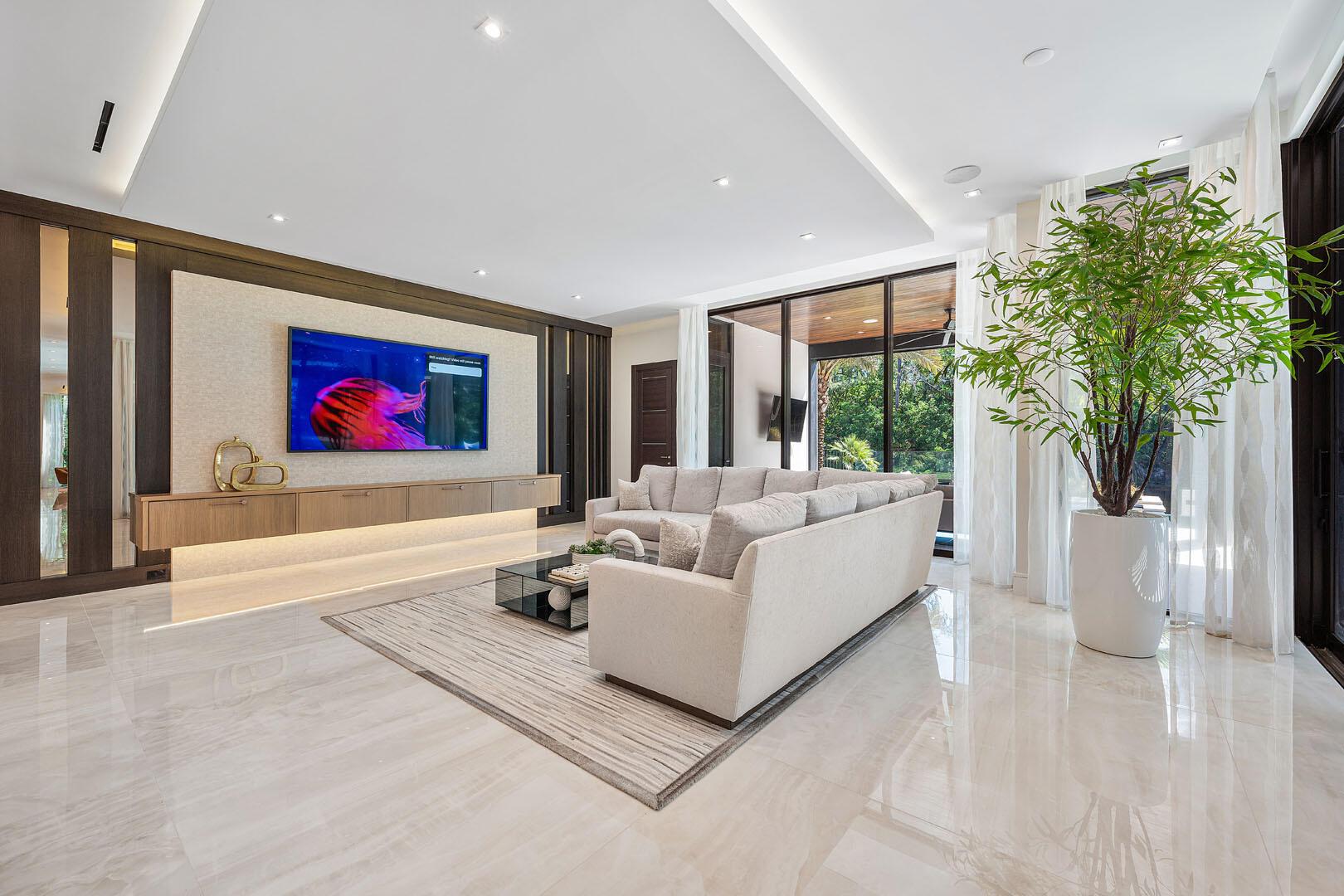 212 W Alexander Palm Rd Boca Raton, FL 33432