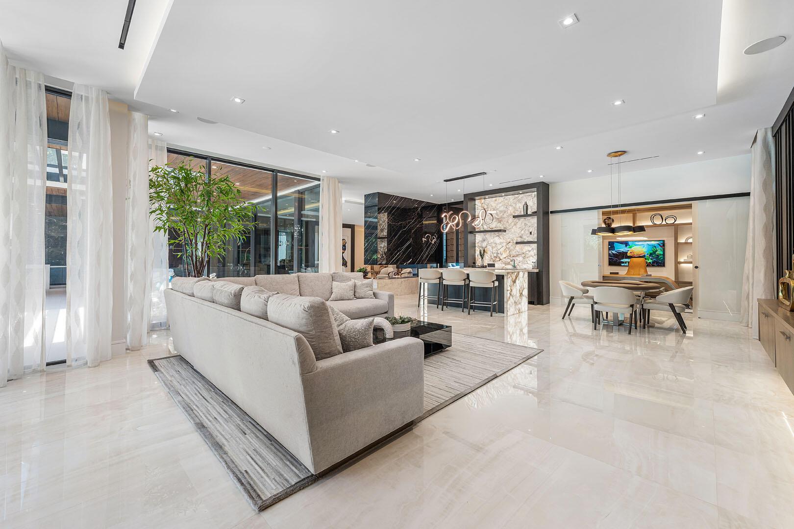 212 W Alexander Palm Rd Boca Raton, FL 33432