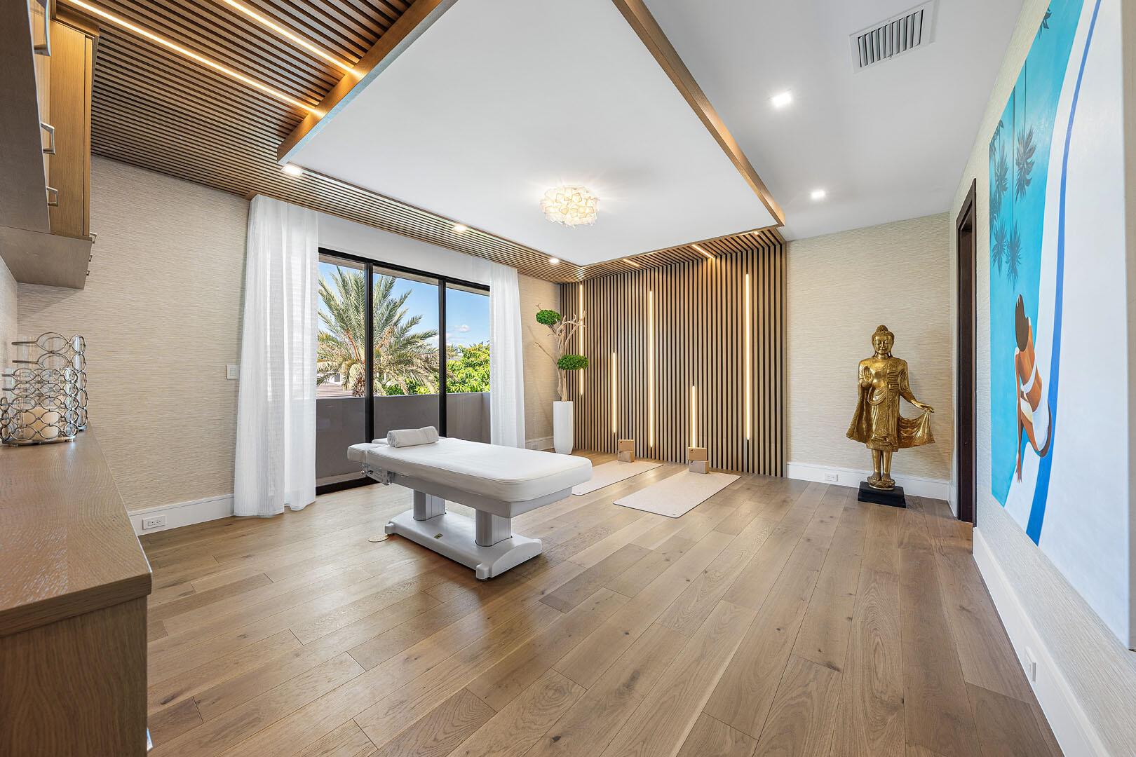 212 W Alexander Palm Rd Boca Raton, FL 33432