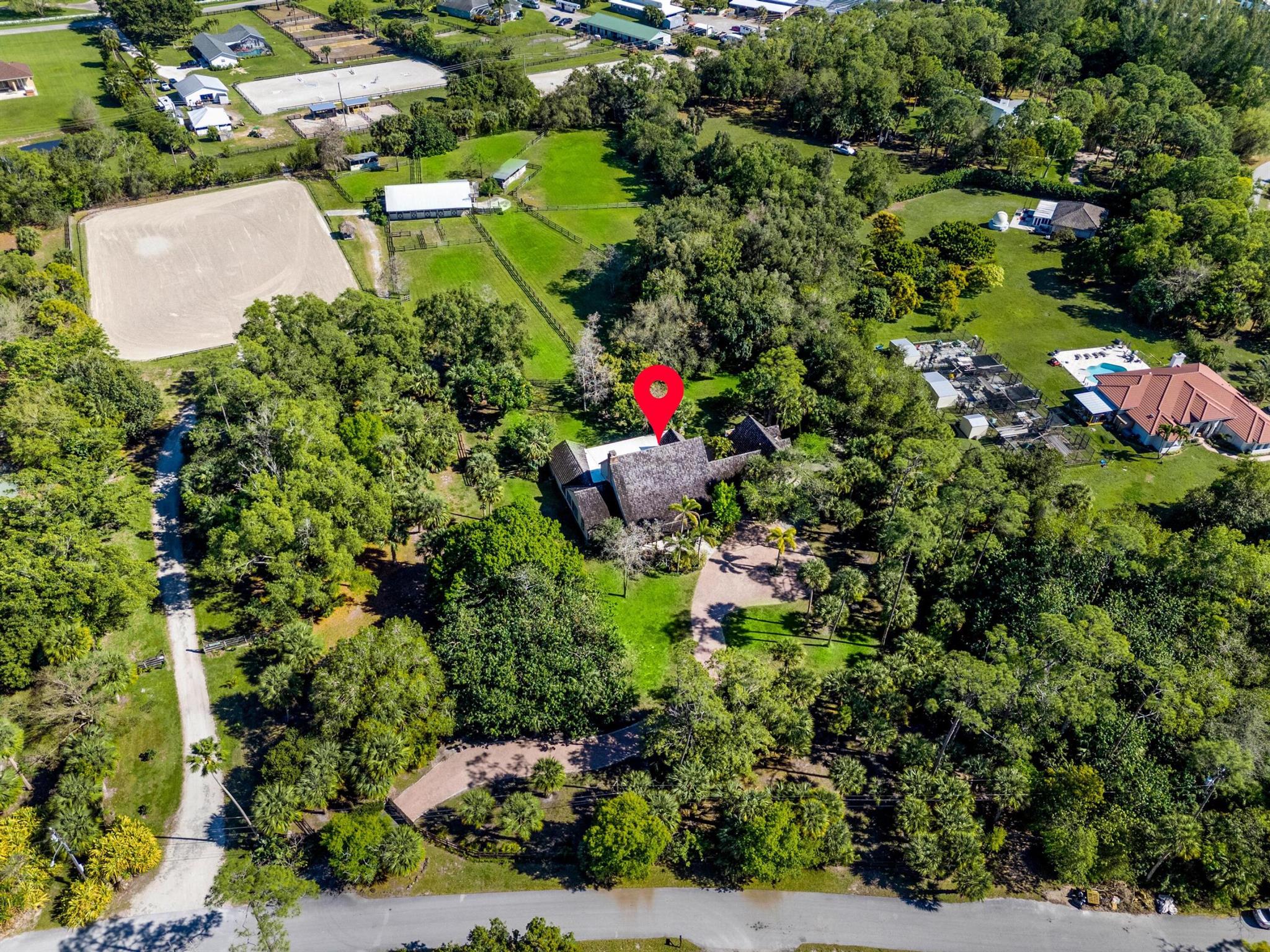 790 Rambling Dr