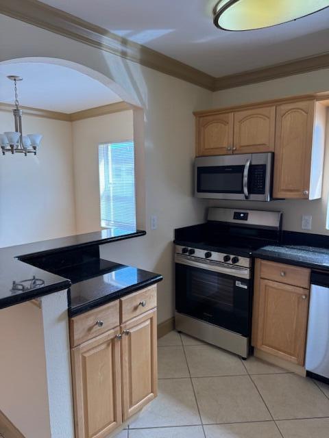744 NE 14th Ave #12