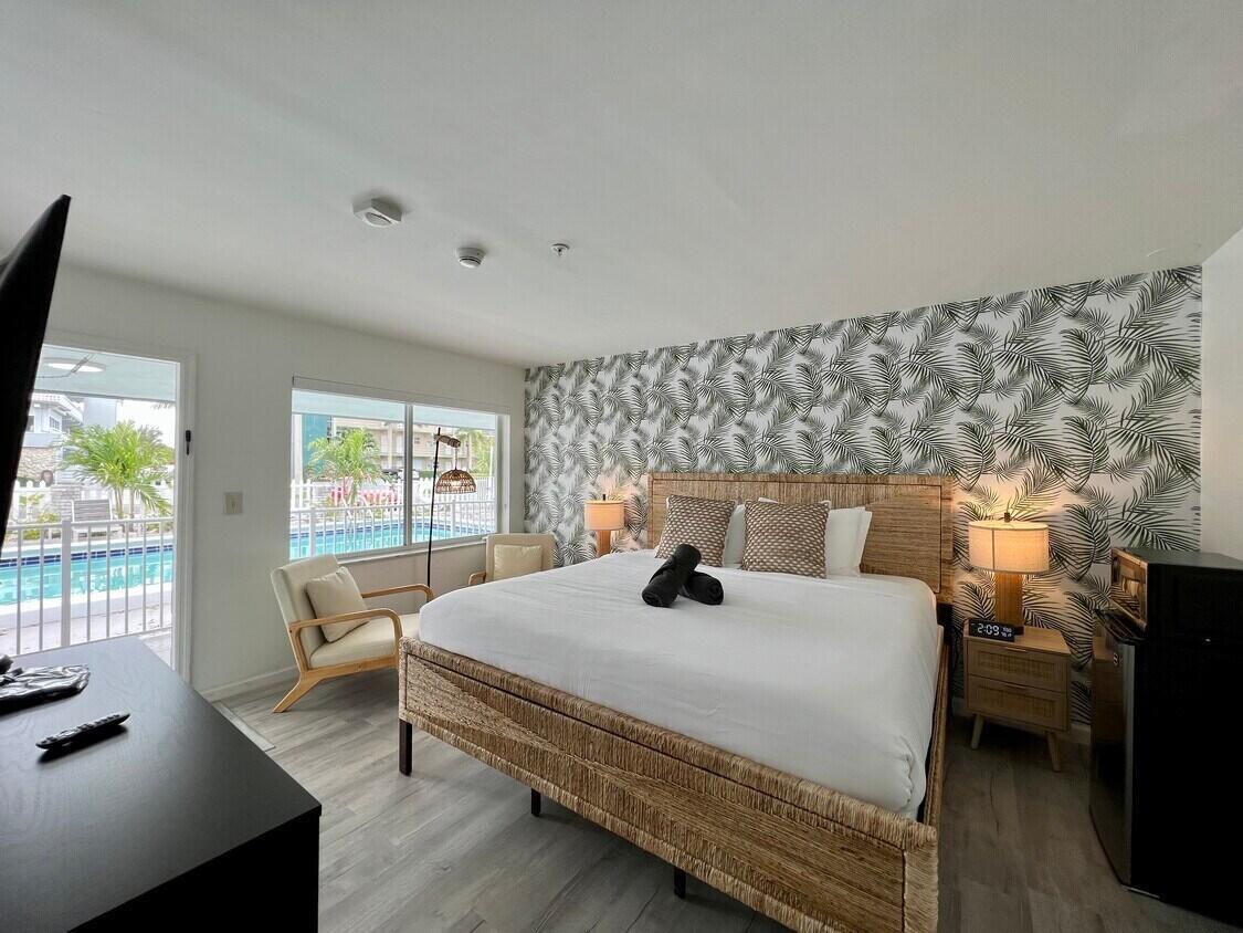 1020 N Riverside Dr Pompano Beach, FL 33062