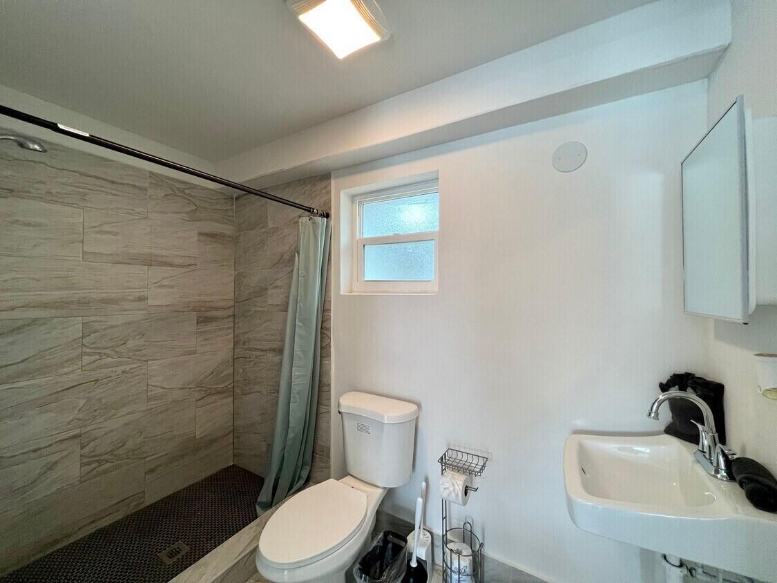 1020 N Riverside Dr Pompano Beach, FL 33062