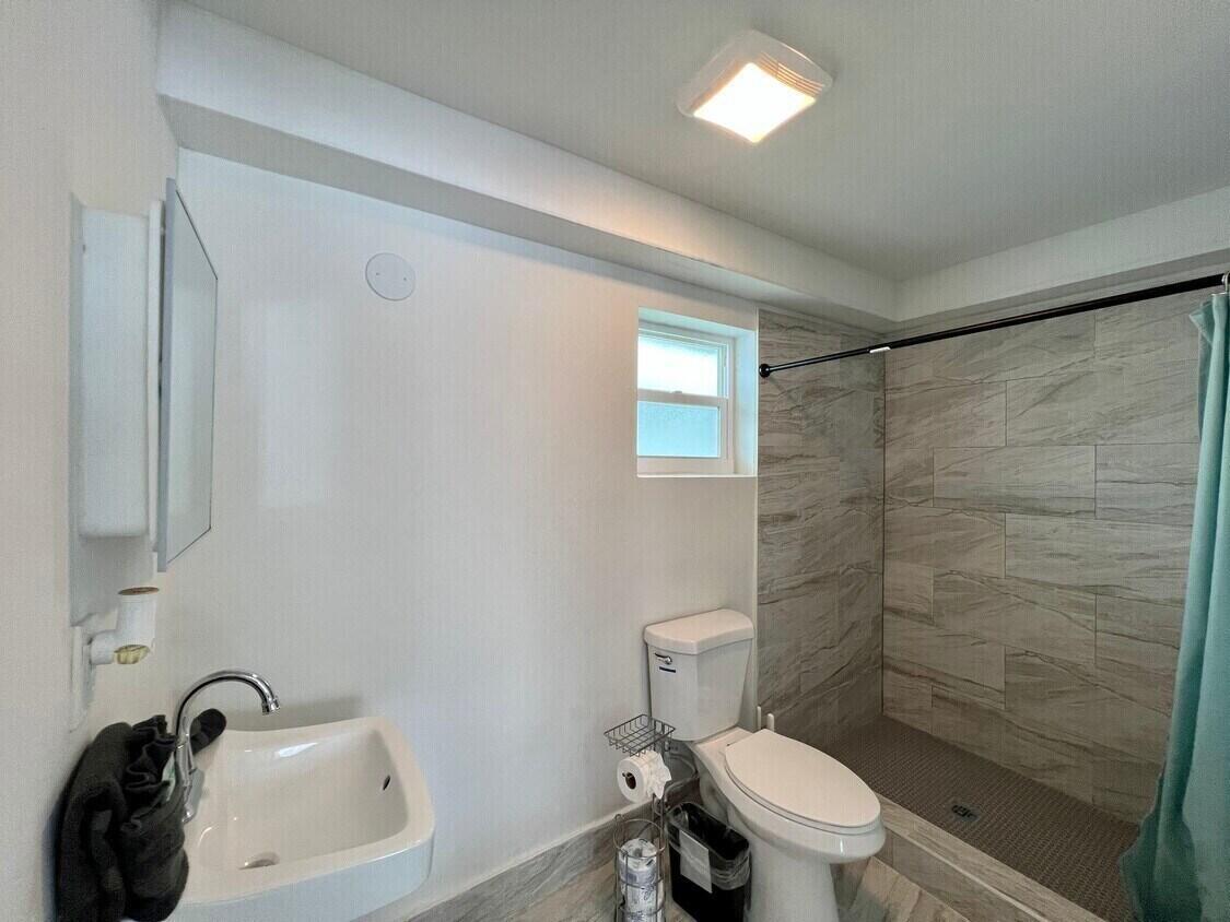 1020 N Riverside Dr Pompano Beach, FL 33062