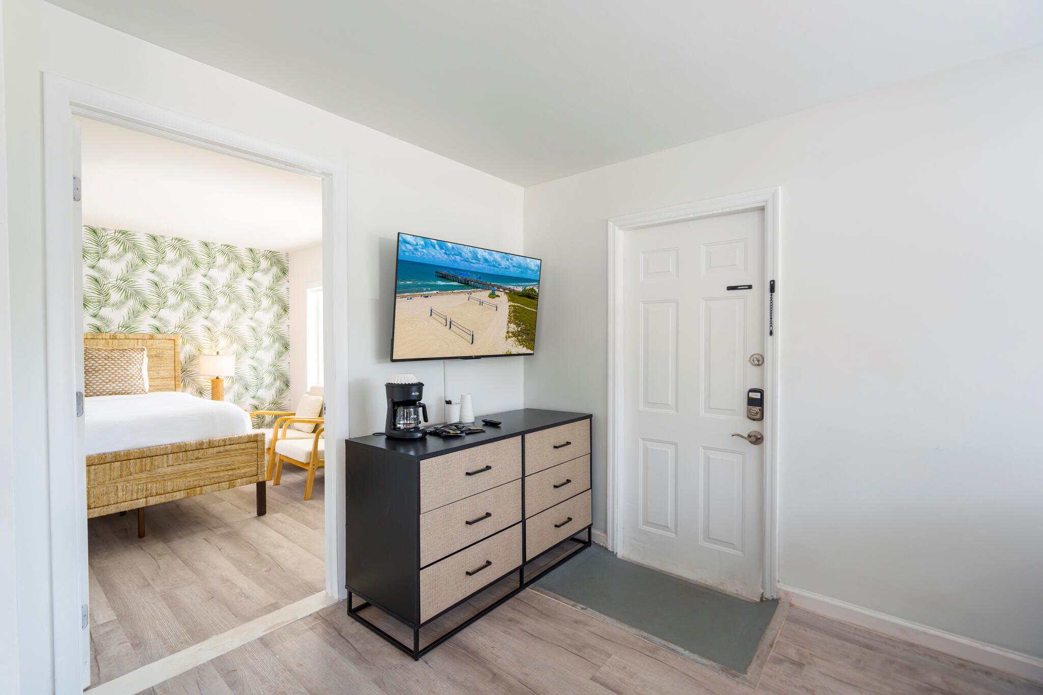 1020 N Riverside Dr Pompano Beach, FL 33062