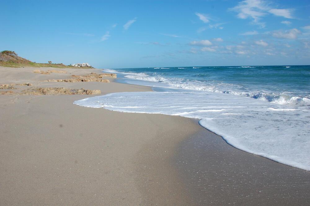 12423 Banyan Rd North Palm Beach, FL 33408