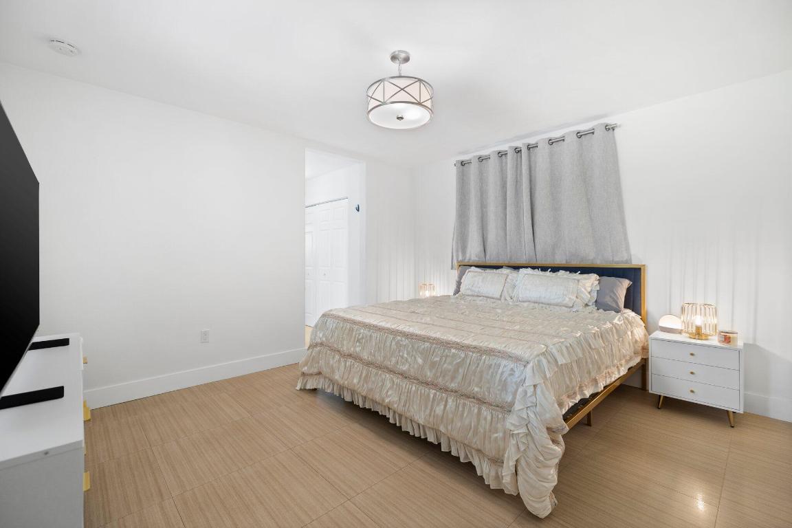 811 Capri St Coral Gables, FL 33134