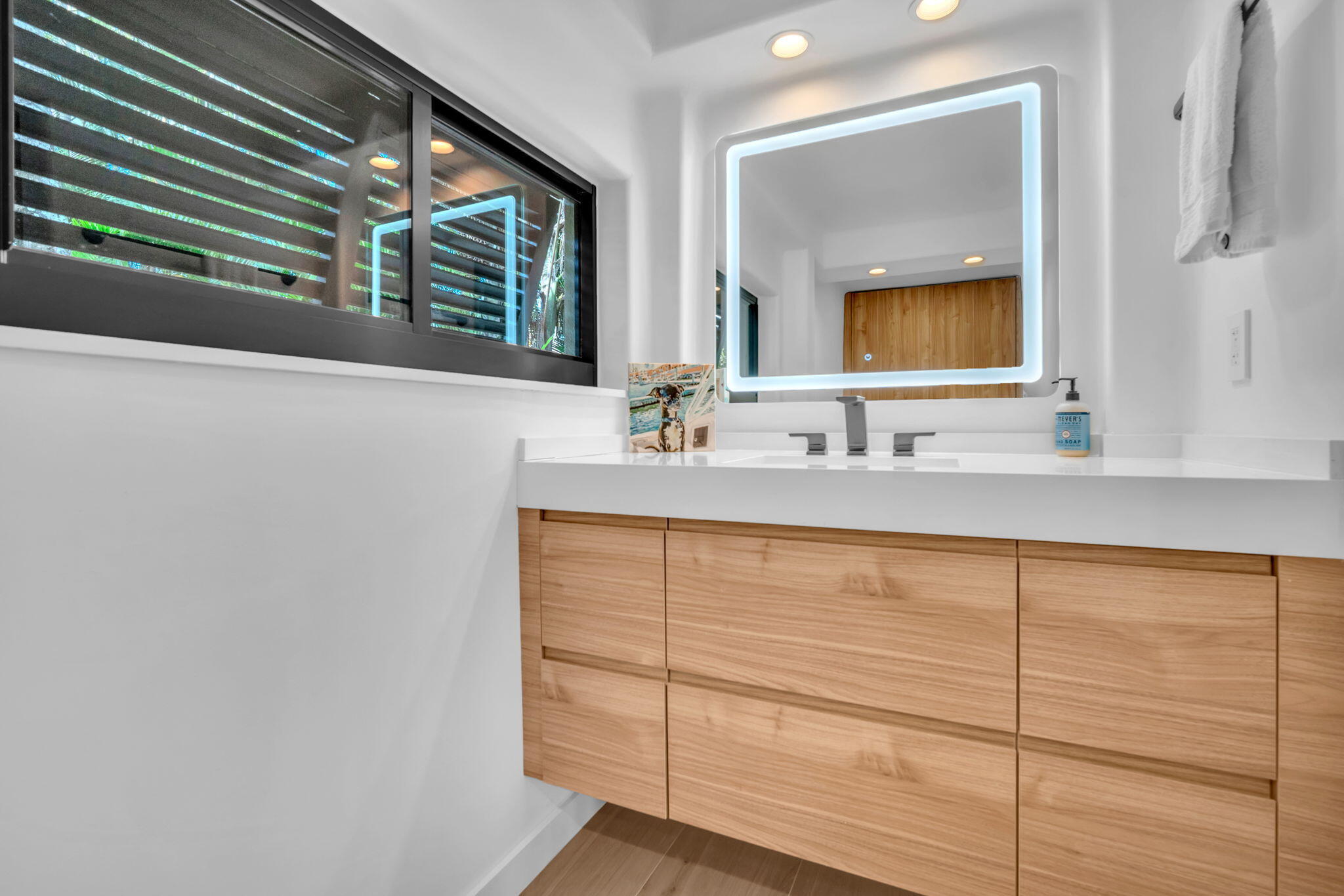 302 Coral Way Fort Lauderdale, FL 33301