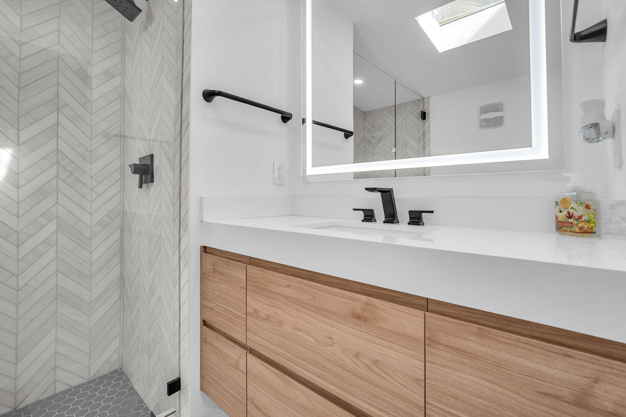 302 Coral Way Fort Lauderdale, FL 33301