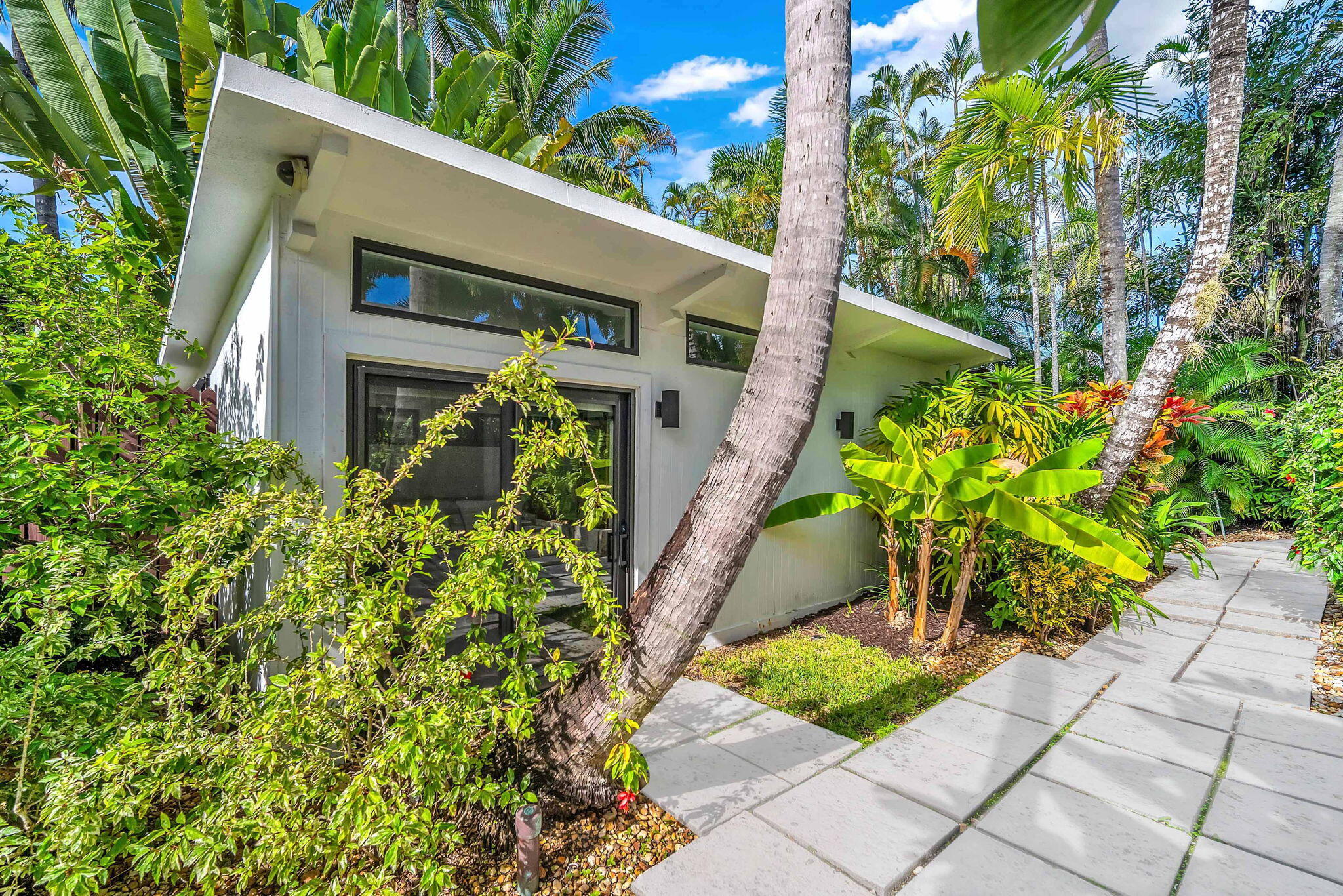 302 Coral Way Fort Lauderdale, FL 33301