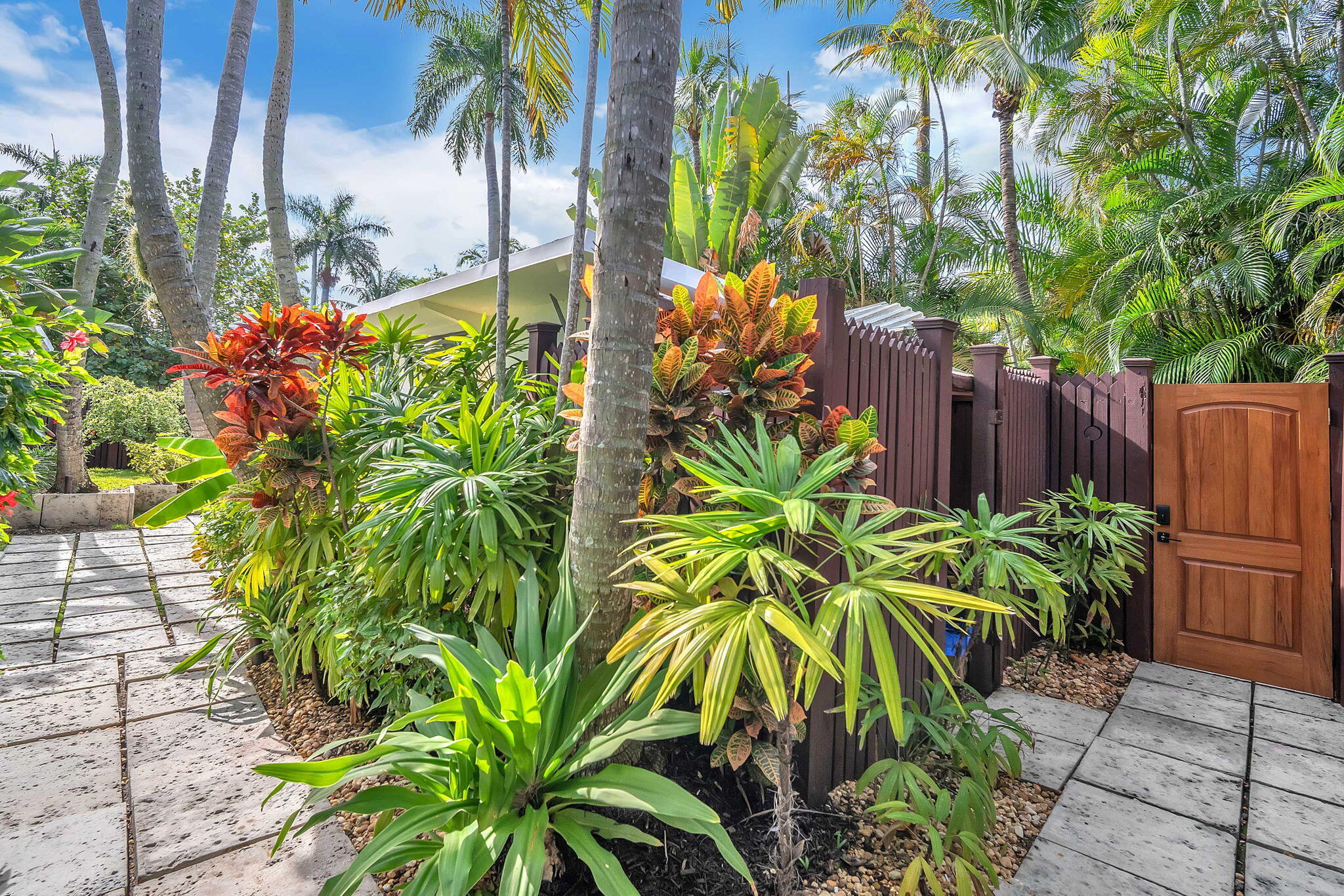 302 Coral Way Fort Lauderdale, FL 33301