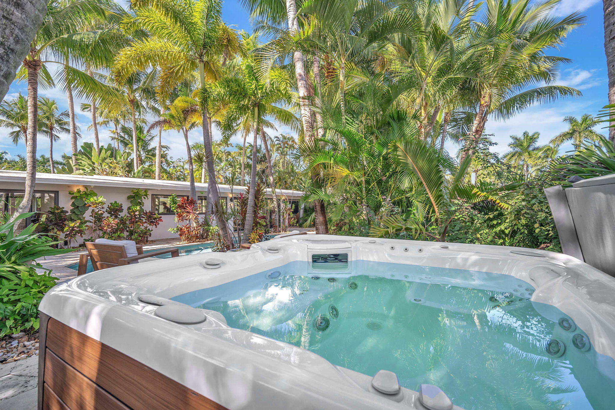 302 Coral Way Fort Lauderdale, FL 33301