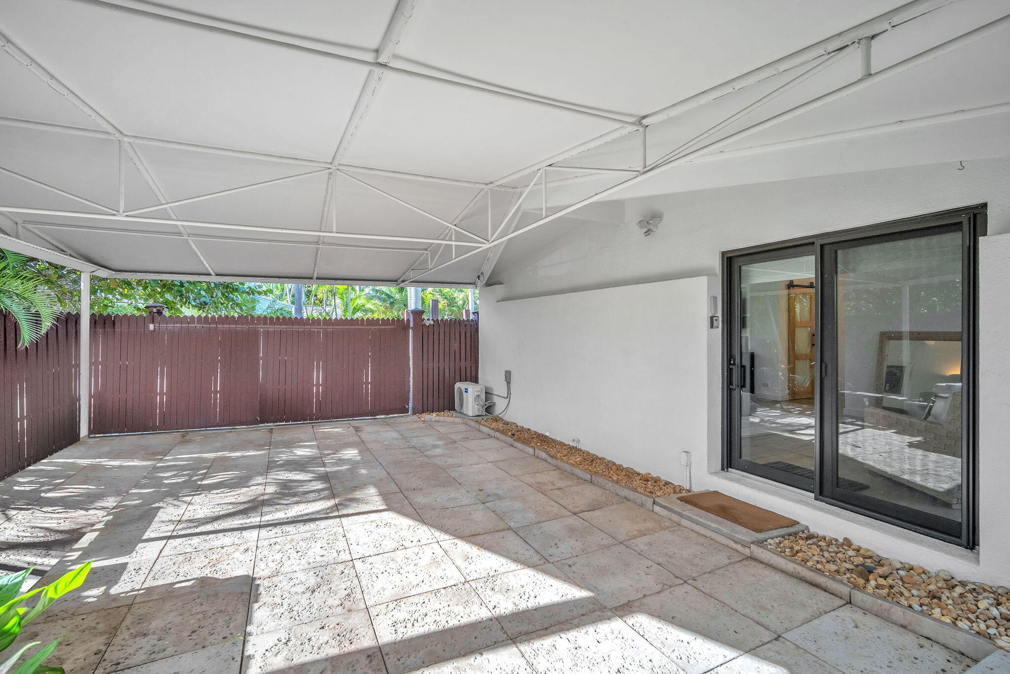 302 Coral Way Fort Lauderdale, FL 33301