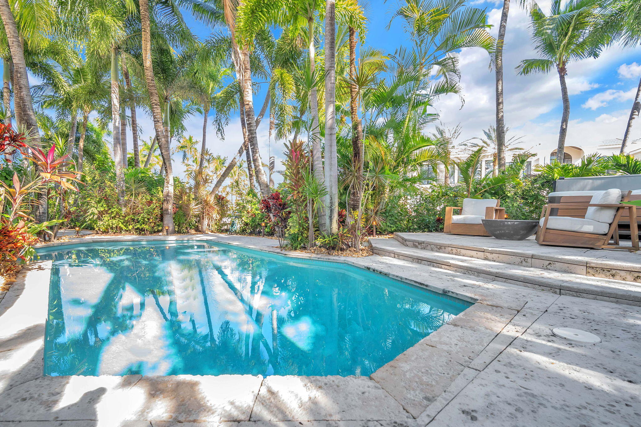 302 Coral Way Fort Lauderdale, FL 33301