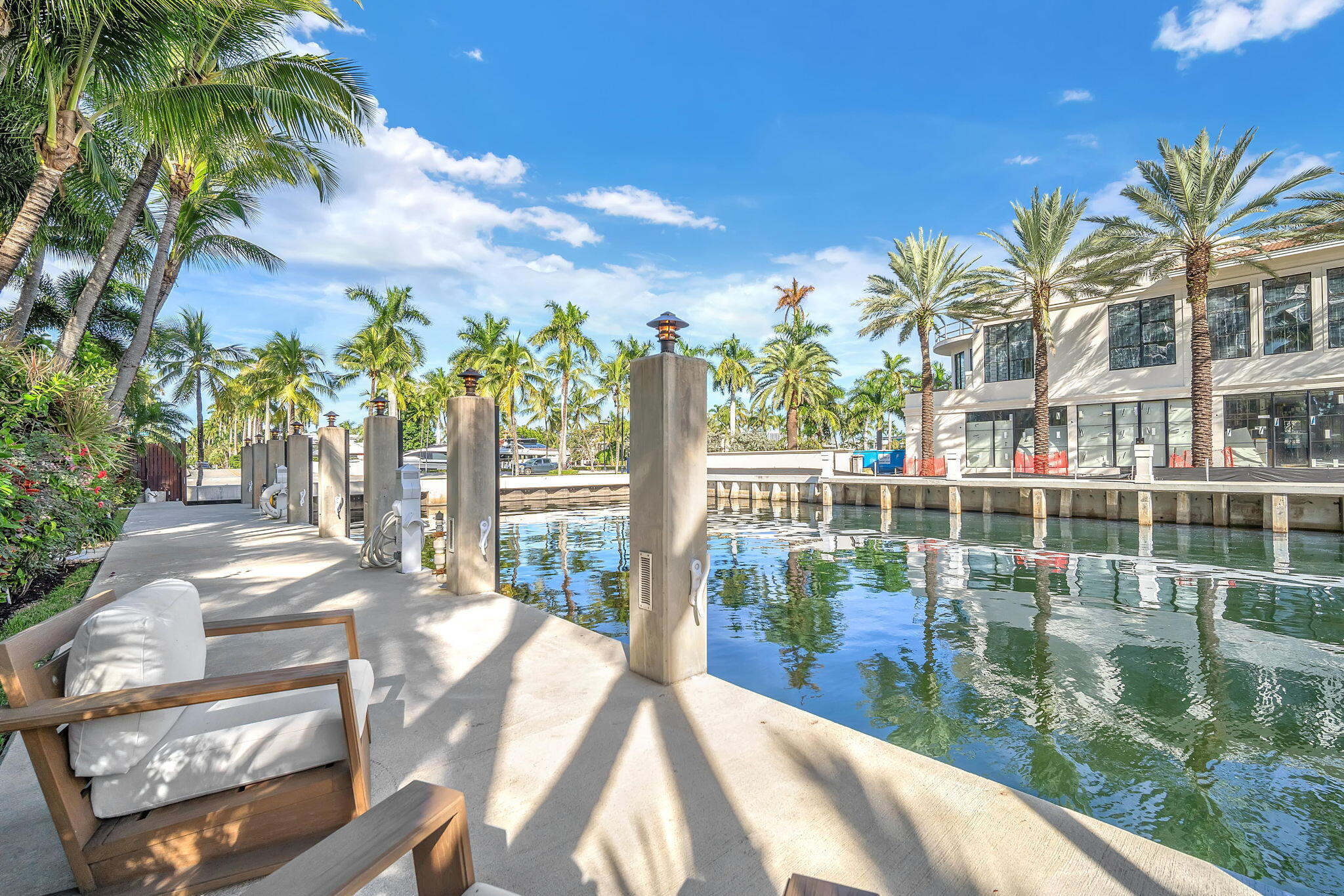 302 Coral Way Fort Lauderdale, FL 33301