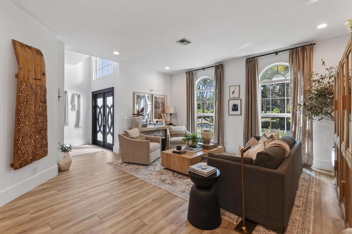 19954 Loxahatchee Pointe Jupiter, FL 33458