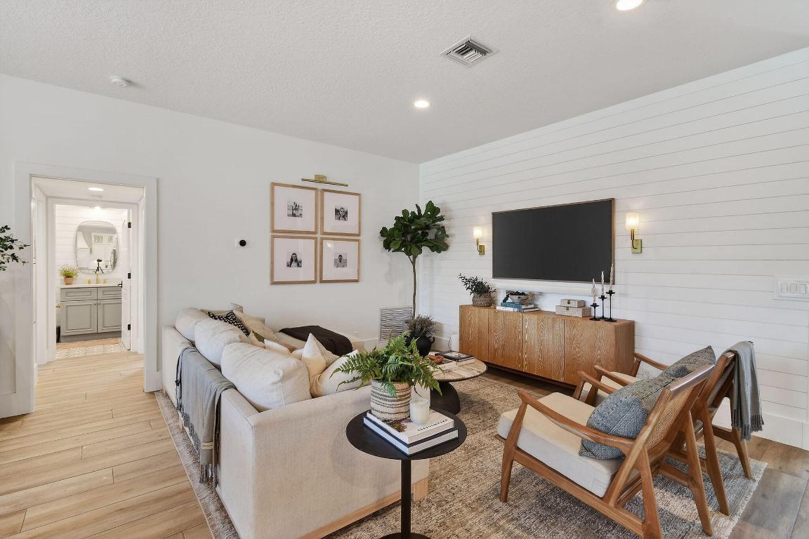 19954 Loxahatchee Pointe Jupiter, FL 33458