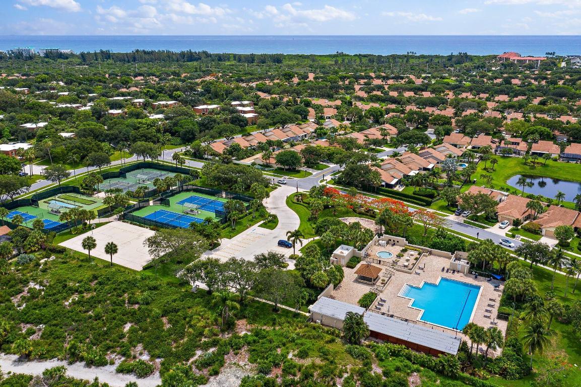 3061 30th Jupiter, FL 33477