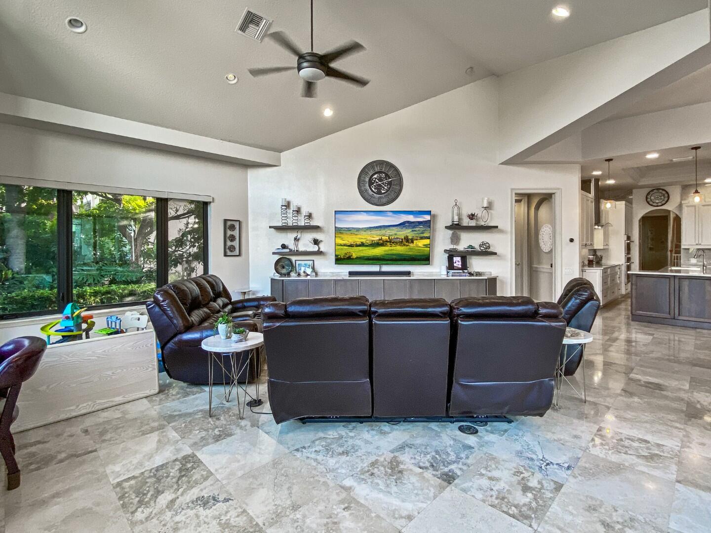 18989 SE Windward Is Jupiter, FL 33458