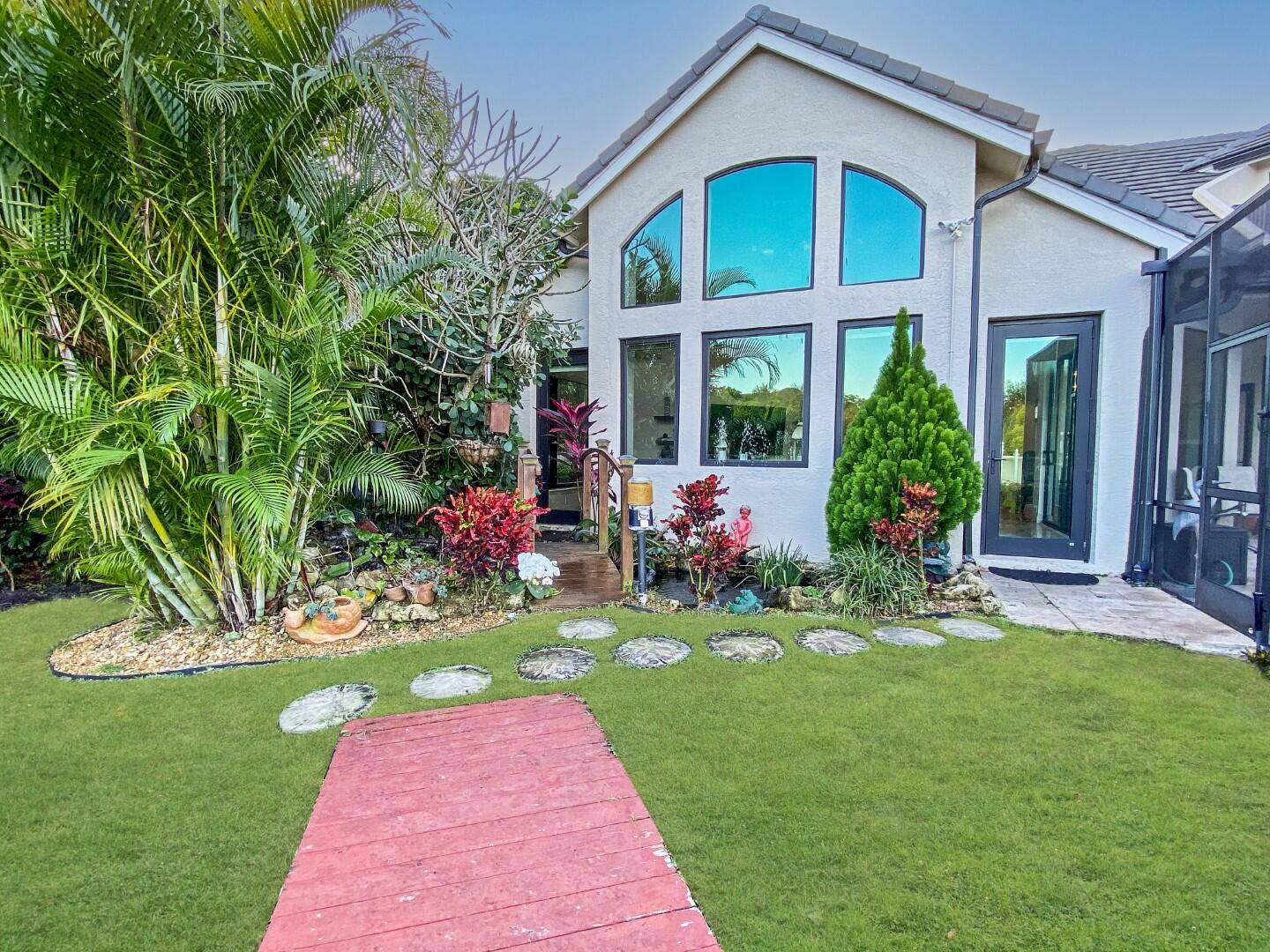 18989 SE Windward Is Jupiter, FL 33458